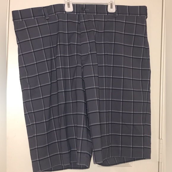 Nike mens Golf shorts - Picture 2 of 7